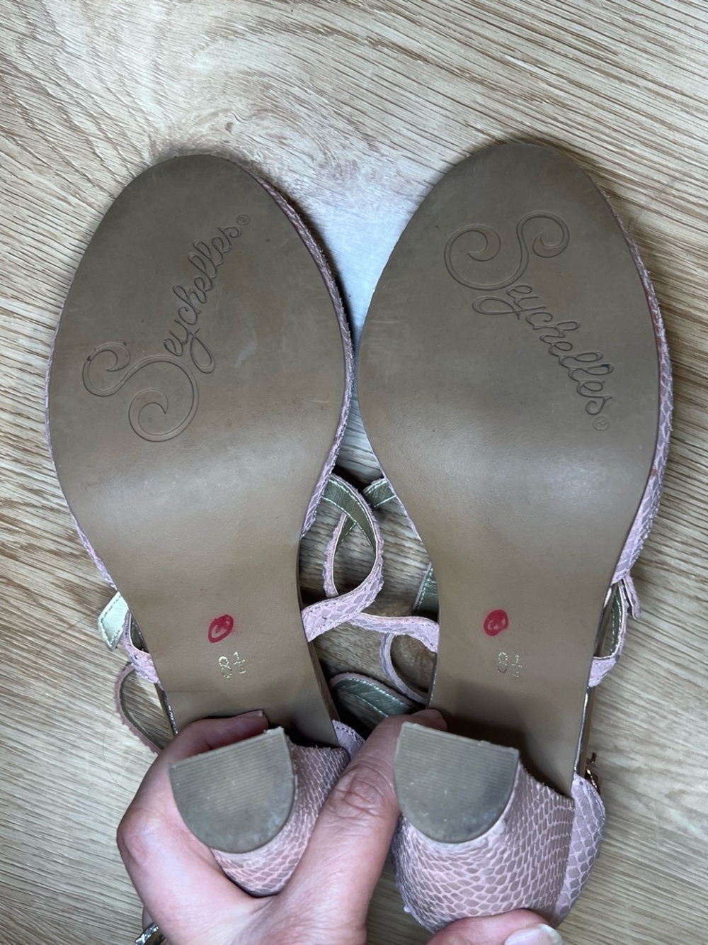 Seychelles Dusty Pink T-Strap Block Heel Pumps size 8.5 - Picture 6 of 9